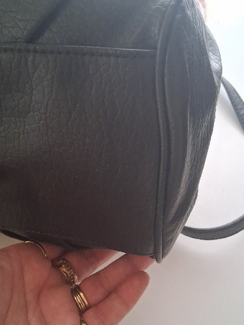 Juicy Couture Black Satchel with Gold Heart Charm - Picture 3 of 11